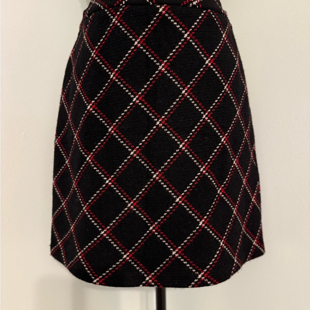 LOFT Black and Red Skirt